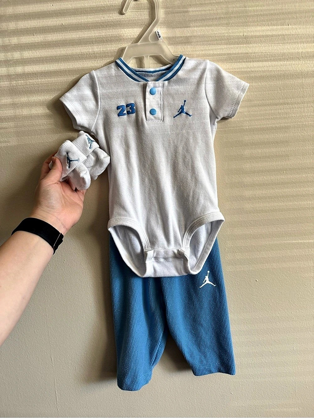 Jordan 23 Baby 0-6M Blue & White Set Like New